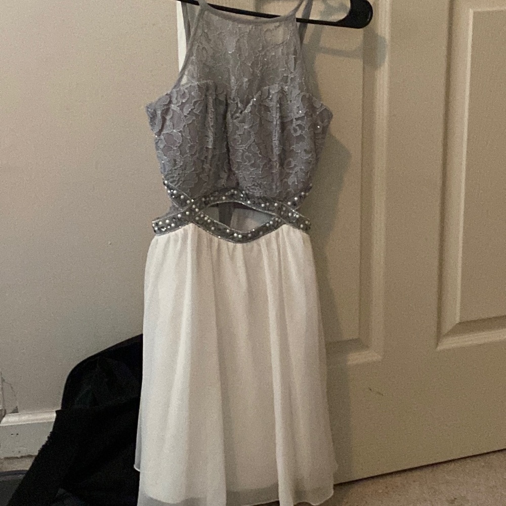 dress cropped to show waist size:3